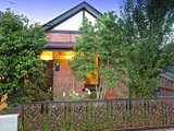 https://images.listonce.com.au/custom/160x/listings/12-florence-street-prahran-vic-3181/015/01794015_img_01.jpg?_73DAl12NF8