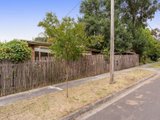 https://images.listonce.com.au/custom/160x/listings/12-fortuna-avenue-croydon-vic-3136/034/01524034_img_10.jpg?XVjAGQW_9ho