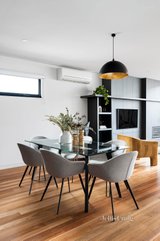 https://images.listonce.com.au/custom/160x/listings/12-francis-street-richmond-vic-3121/494/01129494_img_06.jpg?OxW8eZzROUQ