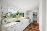 https://images.listonce.com.au/custom/160x/listings/12-glen-cairn-avenue-ringwood-vic-3134/300/01641300_img_06.jpg?tXu8UQAyov8