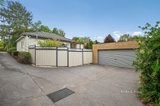 https://images.listonce.com.au/custom/160x/listings/12-glen-cairn-avenue-ringwood-vic-3134/300/01641300_img_18.jpg?0xk2CRXzIms