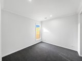 https://images.listonce.com.au/custom/160x/listings/12-goodenia-street-armstrong-creek-vic-3217/074/01904074_img_03.jpg?N5vwP8kr1Hk