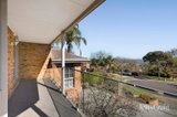 https://images.listonce.com.au/custom/160x/listings/12-great-oak-court-mooroolbark-vic-3138/492/01973492_img_13.jpg?dnluk2ubCBk