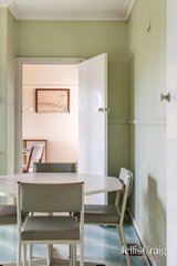https://images.listonce.com.au/custom/160x/listings/12-greville-road-rosanna-vic-3084/952/01813952_img_05.jpg?mqm2FPeIAxQ