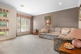 https://images.listonce.com.au/custom/160x/listings/12-gwendoline-avenue-woodend-vic-3442/486/01362486_img_05.jpg?YpW9hcNDSQM