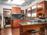 https://images.listonce.com.au/custom/160x/listings/12-harcourt-street-doncaster-vic-3108/384/01737384_img_03.jpg?zj7sed9Ua0o