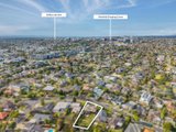 https://images.listonce.com.au/custom/160x/listings/12-harcourt-street-doncaster-vic-3108/384/01737384_img_09.jpg?0Il8MSTYRXE
