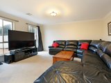 https://images.listonce.com.au/custom/160x/listings/12-harvell-court-highton-vic-3216/111/01699111_img_07.jpg?6WowkBgwlGY