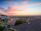 https://images.listonce.com.au/custom/160x/listings/12-harvell-court-highton-vic-3216/111/01699111_img_18.jpg?bymaV4709c4