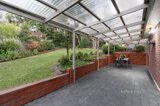 https://images.listonce.com.au/custom/160x/listings/12-heddon-court-eltham-vic-3095/209/01505209_img_15.jpg?DwxHcYsPUbY