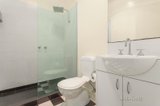 https://images.listonce.com.au/custom/160x/listings/12-henry-street-kensington-vic-3031/322/00792322_img_09.jpg?vGFGUBW_d0E