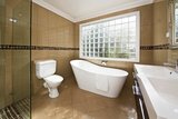 https://images.listonce.com.au/custom/160x/listings/12-howard-rd-dingley-village-vic-3172/396/01924396_img_07.jpg?cr_fBP84JO0
