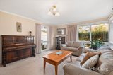 https://images.listonce.com.au/custom/160x/listings/12-hunter-court-ringwood-east-vic-3135/241/01941241_img_02.jpg?BDUZTQMcjpk