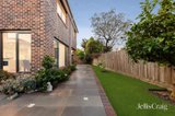 https://images.listonce.com.au/custom/160x/listings/12-jarrah-court-glen-waverley-vic-3150/320/01989320_img_24.jpg?0p6Yn0-MGU8