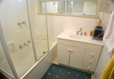 https://images.listonce.com.au/custom/160x/listings/12-kelly-street-chadstone-vic-3148/056/01772056_img_04.jpg?fPYFLPb_vp0