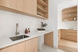 https://images.listonce.com.au/custom/160x/listings/12-kendall-st-elwood-vic-3184/138/01901138_img_13.jpg?oog_0keVC2g
