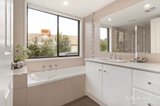 https://images.listonce.com.au/custom/160x/listings/12-kingsbridge-court-croydon-hills-vic-3136/641/01751641_img_12.jpg?WSNrjidqruI