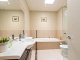 https://images.listonce.com.au/custom/160x/listings/12-kurrajong-street-bentleigh-east-vic-3165/384/01904384_img_06.jpg?s34fECB9S1M