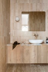 https://images.listonce.com.au/custom/160x/listings/12-langston-street-northcote-vic-3070/668/01721668_img_16.jpg?8KxbCy1dagQ