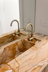 https://images.listonce.com.au/custom/160x/listings/12-langston-street-northcote-vic-3070/668/01721668_img_20.jpg?IxNB4Y8a1PU