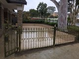 https://images.listonce.com.au/custom/160x/listings/12-lee-avenue-mount-waverley-vic-3149/370/01144370_img_03.jpg?TP71rRhYzag