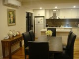 https://images.listonce.com.au/custom/160x/listings/12-lee-avenue-mount-waverley-vic-3149/370/01144370_img_07.jpg?ogZgxyBtk5g