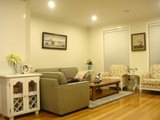 https://images.listonce.com.au/custom/160x/listings/12-lee-avenue-mount-waverley-vic-3149/370/01144370_img_10.jpg?JnJl_cxNSwk