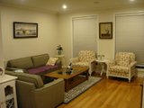 https://images.listonce.com.au/custom/160x/listings/12-lee-avenue-mount-waverley-vic-3149/370/01144370_img_13.jpg?IxN_LQuawZ4