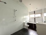 https://images.listonce.com.au/custom/160x/listings/12-lein-court-highton-vic-3216/988/01725988_img_07.jpg?wkjFFQN55uo