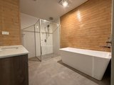 https://images.listonce.com.au/custom/160x/listings/12-lein-court-highton-vic-3216/988/01725988_img_13.jpg?yh_QgeIEQlI