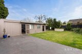 https://images.listonce.com.au/custom/160x/listings/12-lesden-street-bentleigh-east-vic-3165/321/01815321_img_10.jpg?cdKQjobk_TY
