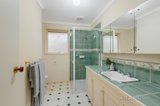 https://images.listonce.com.au/custom/160x/listings/12-lexham-square-eltham-vic-3095/073/00841073_img_08.jpg?hft0BgKTGok