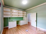 https://images.listonce.com.au/custom/160x/listings/12-lincoln-street-glen-iris-vic-3146/161/01773161_img_07.jpg?FgQIDL_XxfE