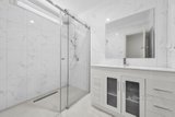https://images.listonce.com.au/custom/160x/listings/12-lowen-road-glen-waverley-vic-3150/397/01700397_img_04.jpg?lcxW0USeOAU