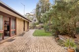 https://images.listonce.com.au/custom/160x/listings/12-malcolm-court-ringwood-east-vic-3135/538/01825538_img_09.jpg?CZTBT6TVrDA