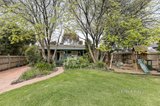 https://images.listonce.com.au/custom/160x/listings/12-mandowie-crescent-croydon-vic-3136/266/01577266_img_01.jpg?4WzsSanpb_g