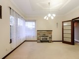 https://images.listonce.com.au/custom/160x/listings/12-maple-street-box-hill-vic-3128/391/01927391_img_07.jpg?MbusE5wvAqw