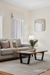 https://images.listonce.com.au/custom/160x/listings/12-martha-street-donvale-vic-3111/783/01953783_img_03.jpg?b9MN_px0rCw
