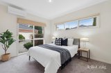 https://images.listonce.com.au/custom/160x/listings/12-martha-street-donvale-vic-3111/783/01953783_img_09.jpg?OG7El62bP2w
