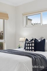 https://images.listonce.com.au/custom/160x/listings/12-martha-street-donvale-vic-3111/783/01953783_img_10.jpg?j2j9M4UaXZw