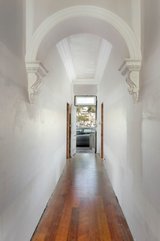 https://images.listonce.com.au/custom/160x/listings/12-mary-street-richmond-vic-3121/386/00122386_img_05.jpg?TvLbh9zvyao