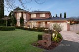 https://images.listonce.com.au/custom/160x/listings/12-mayfair-court-chirnside-park-vic-3116/469/01549469_img_01.jpg?x2d8TT-_AQY