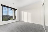 https://images.listonce.com.au/custom/160x/listings/12-mcleod-crescent-lucas-vic-3350/815/01718815_img_03.jpg?rvxwH6jKrlc