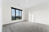 https://images.listonce.com.au/custom/160x/listings/12-mcleod-crescent-lucas-vic-3350/815/01718815_img_06.jpg?R-P0pMMyAno