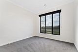 https://images.listonce.com.au/custom/160x/listings/12-mcleod-crescent-lucas-vic-3350/885/01853885_img_09.jpg?UzxC6Bqbh-M