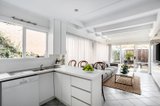 https://images.listonce.com.au/custom/160x/listings/12-merton-place-albert-park-vic-3206/026/01181026_img_05.jpg?JgZbfcqfSp4