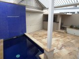 https://images.listonce.com.au/custom/160x/listings/12-merton-street-albert-park-vic-3206/333/01738333_img_02.jpg?rJOFGv5aI6w
