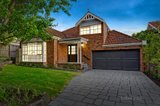 https://images.listonce.com.au/custom/160x/listings/12-middle-road-camberwell-vic-3124/817/00761817_img_01.jpg?IBEQyANiXaA