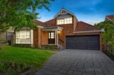 https://images.listonce.com.au/custom/160x/listings/12-middle-road-camberwell-vic-3124/817/00761817_img_01.jpg?Q3At-_GSYdg