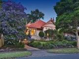 https://images.listonce.com.au/custom/160x/listings/12-milton-street-canterbury-vic-3126/622/01684622_img_01.jpg?QoFLkEH2r2A
